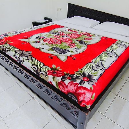 Hotel Bandara Asri Kalasan Экстерьер фото