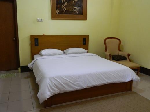 Hotel Bandara Asri Kalasan Экстерьер фото