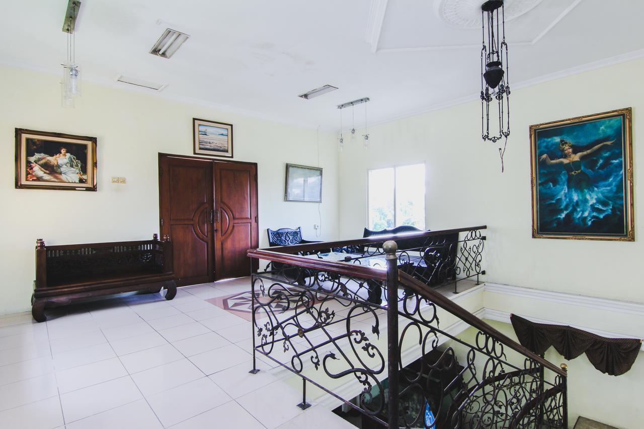 Hotel Bandara Asri Kalasan Экстерьер фото