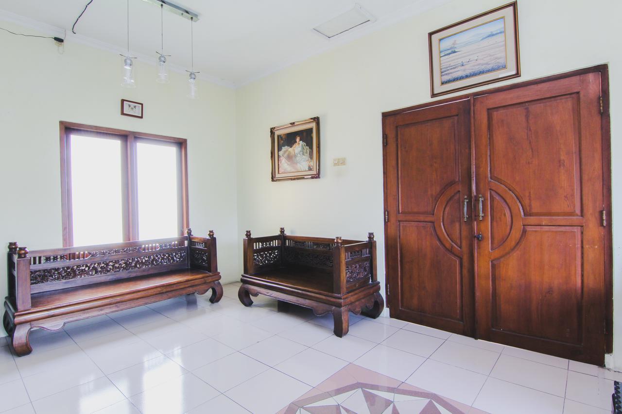 Hotel Bandara Asri Kalasan Экстерьер фото
