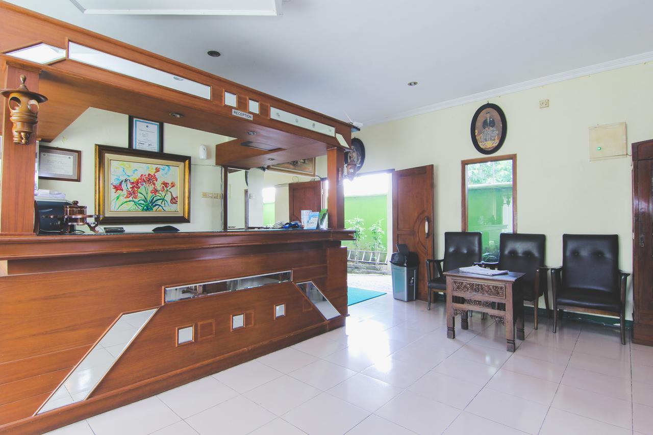Hotel Bandara Asri Kalasan Экстерьер фото